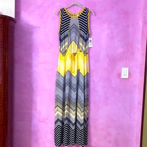 Sangria blouson maxi dress geomet trim abstract print zigzag yellow black summer